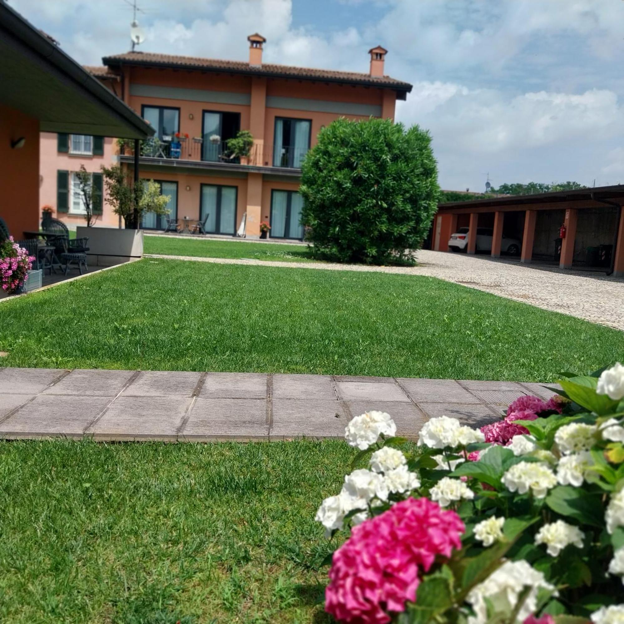 Appartamento Franciacorta Cazzago San Martino Экстерьер фото